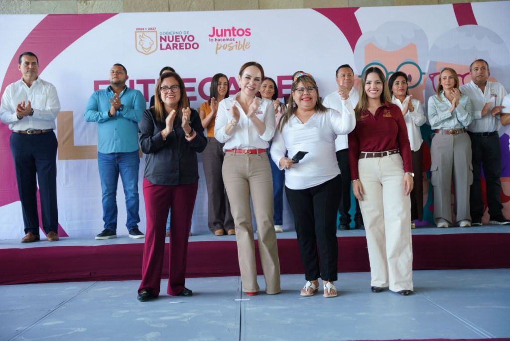 IMPULSA GOBIERNO MUNICIPAL SALUD VISUAL, ECONOMÍA FAMILIAR Y CALIDAD DE VIDA DE LOS NEOLAREDENSES CON ENTREGA DE&nbsp;ANTEOJOS