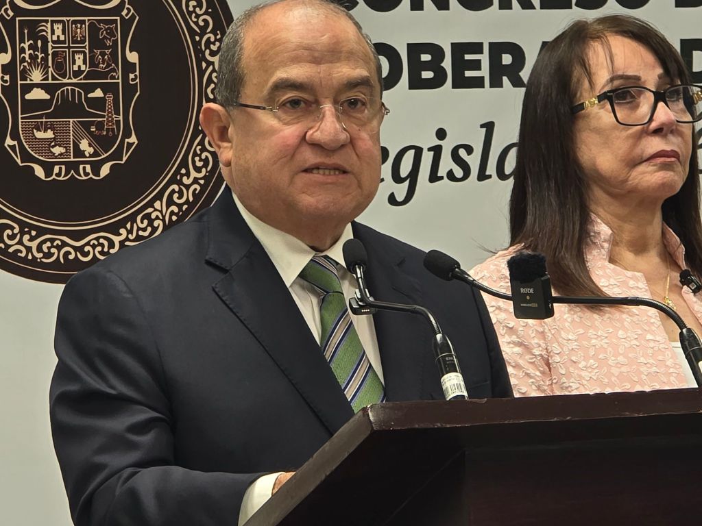 Víctor García Fuentes promueve control a influencers y reformas de salud en Tamaulipas