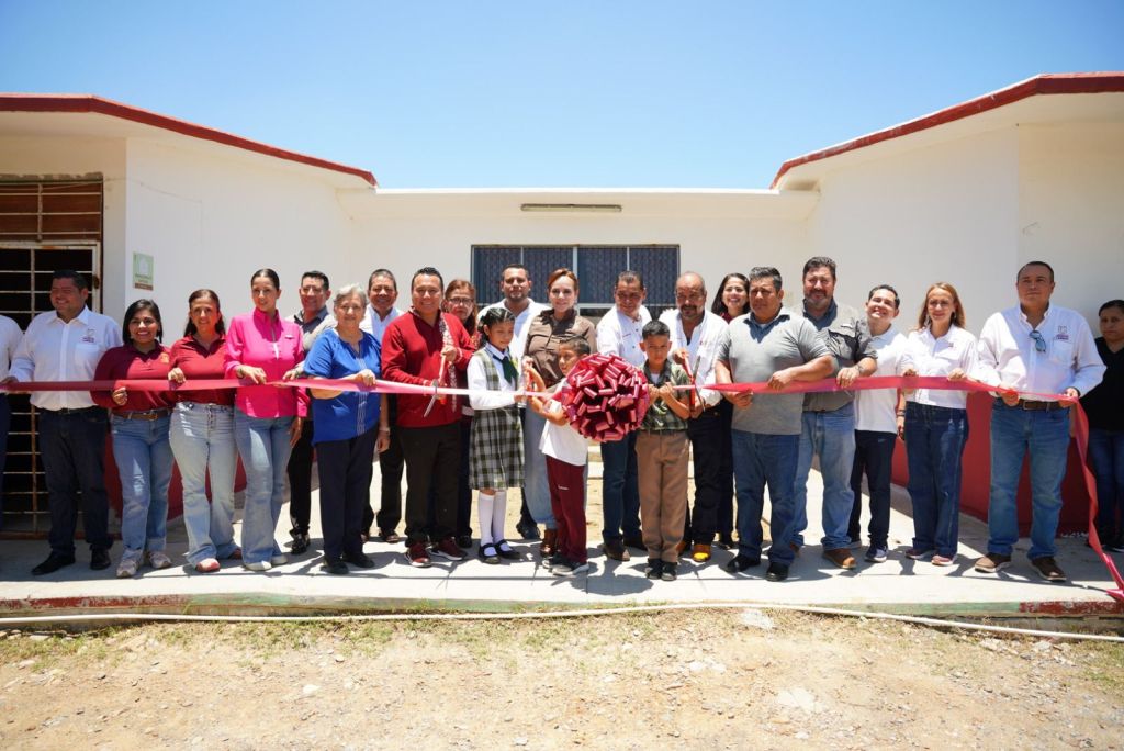 FORTALECE GOBIERNO DE CARMEN LILIA CANTUROSAS INFRAESTRUCTURA EDUCATIVA EN PRIMARIA DE VALLES DE&nbsp;ANÁHUAC