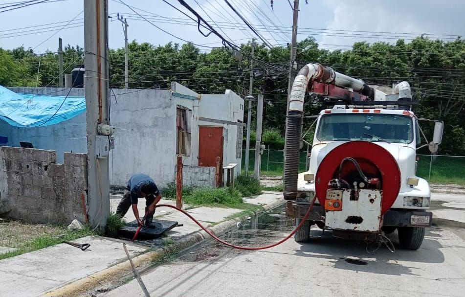 COMAPA Altamira realiza mantenimiento de descargas&nbsp;sanitarias