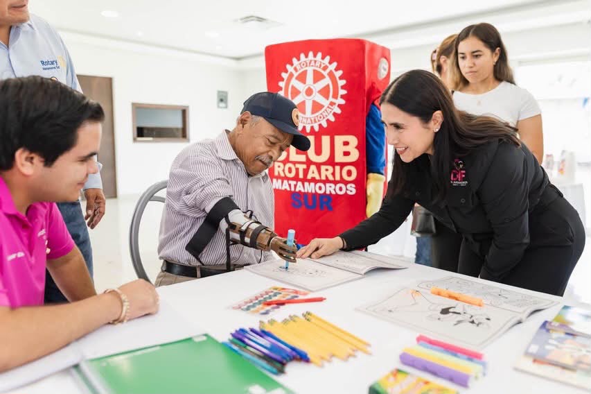Unen esfuerzos DIF Matamoros y Rotary para la entrega de prótesis funcionales en el&nbsp;CRI