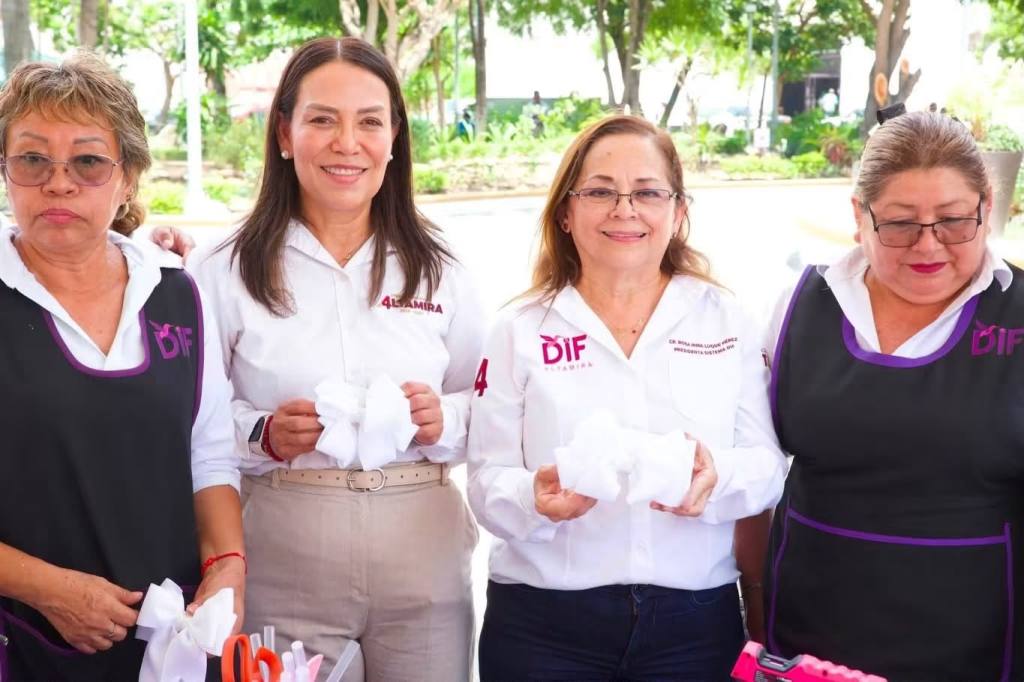 Contribuye Blanca Guzmán a la economía familiar mediante la Feria de Regreso a Clases 2026