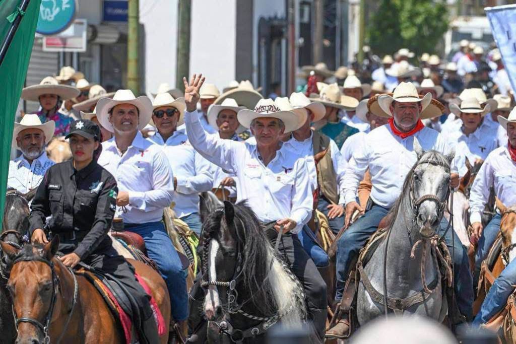 Con más de 2000 cabalgantes, acompañamos al Gobernador Américo Villarreal Anaya, en la cabalgata de la unidad: HP