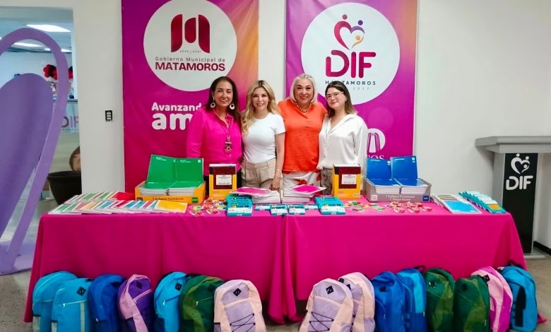 Adriana Lozano se suma al regreso a clases con donación de útiles&nbsp;escolares