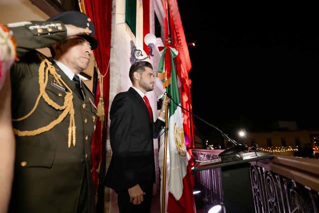 Beto Granados encabeza la ceremonia del Grito de Independencia en&nbsp;Matamoros