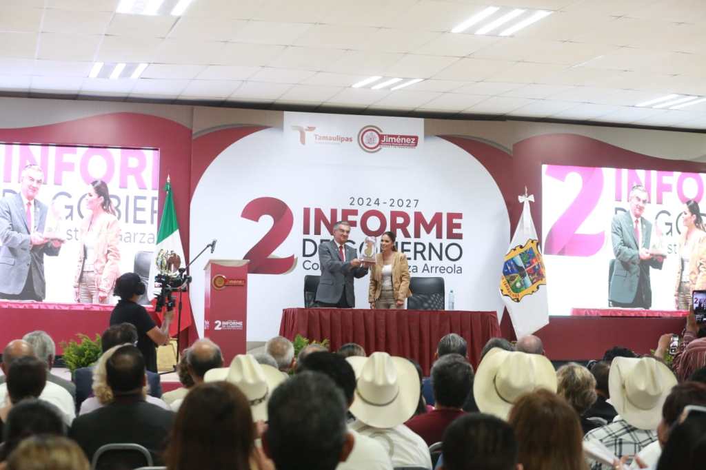 Pone Américo primera piedra del Centro de Bienestar de&nbsp;Jiménez