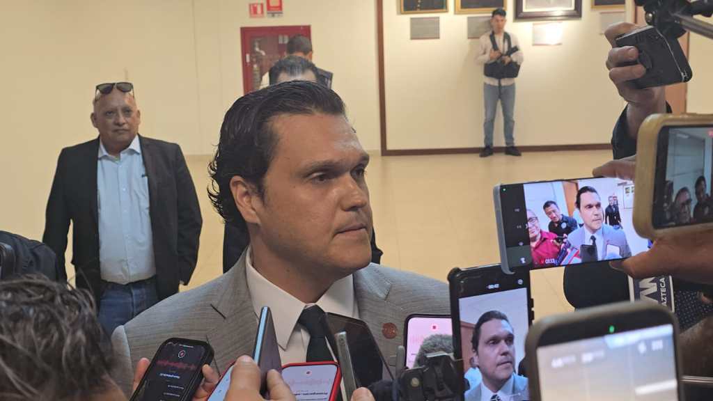 Congreso evalúa prohibir la doble nacionalidad a candidatos a&nbsp;alcaldes