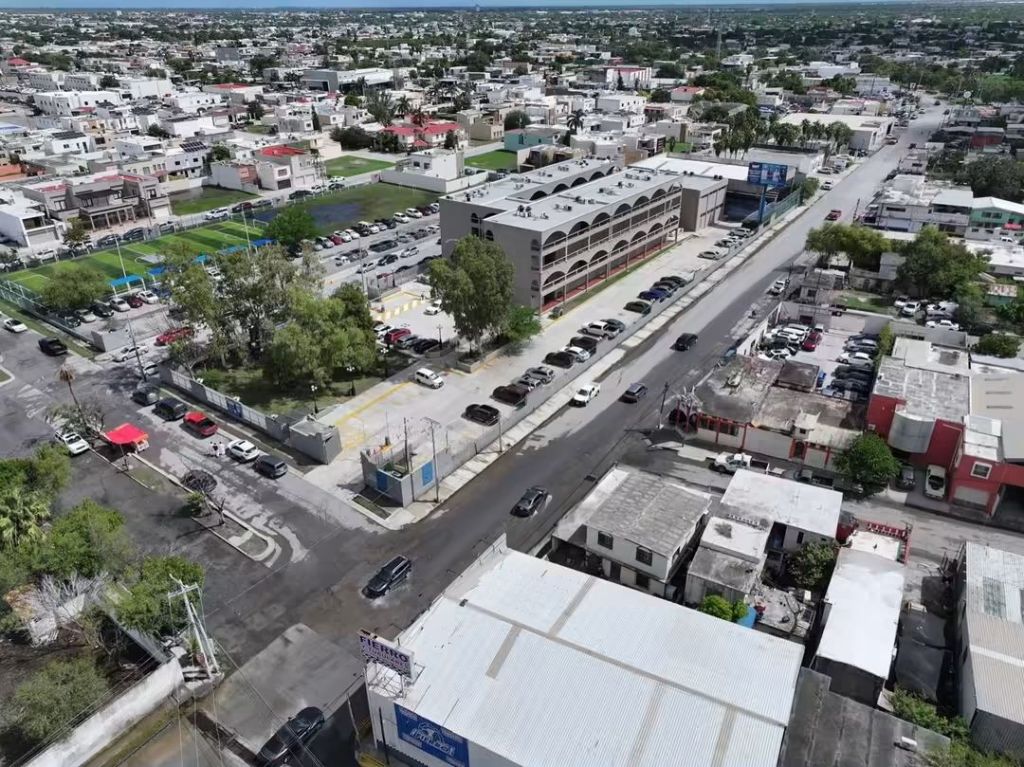Beto Granados sostiene operativo permanente de desagüe por lluvias en Matamoros