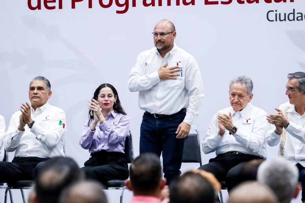 Héctor Villegas acompaña certificación de 41 centros de rehabilitación