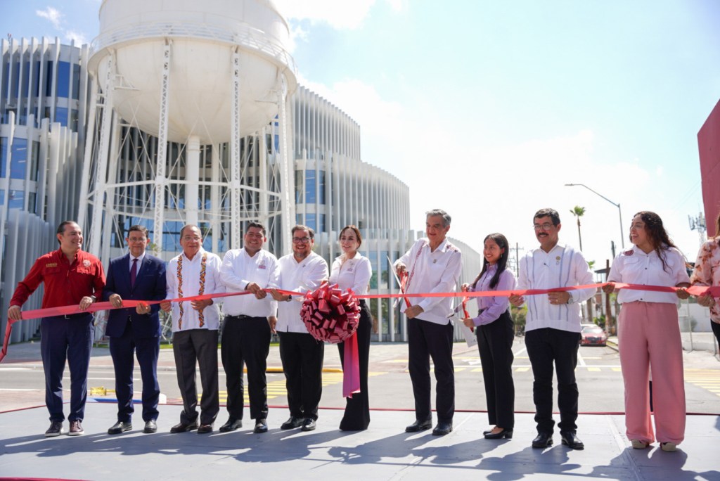 AMÉRICO Y CARMEN LILIA ABREN UNA VENTANA HACIA LAS ESTRELLAS EN NUEVO LAREDO