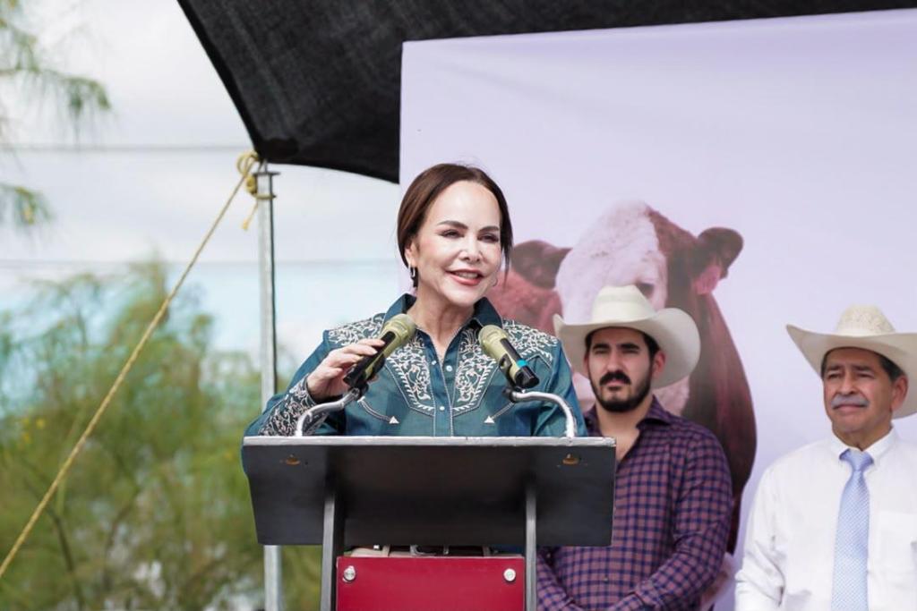 FORTALECE ALCALDESA CARMEN LILIA CANTUROSAS AL SECTOR GANADERO CON “MINERALIZA TU&nbsp;GANADO”